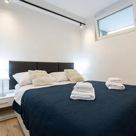 Royal Luxe Apartment