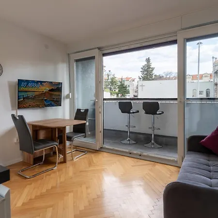 Royal Luxe Apartment