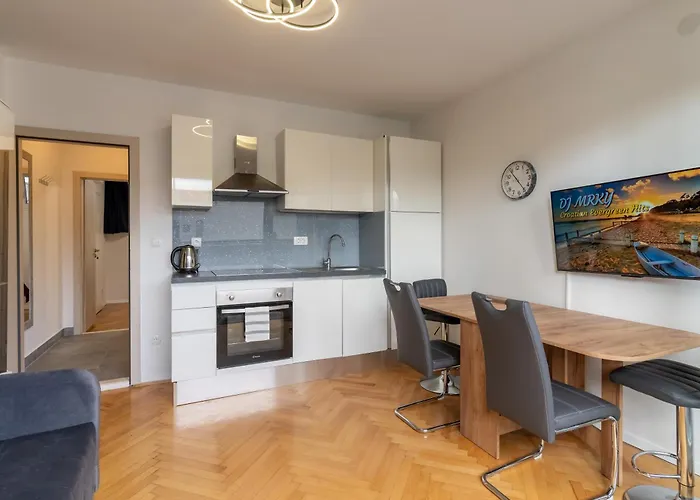 Royal Luxe * 스플리트